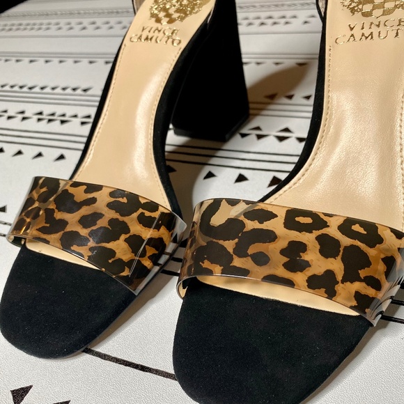 Vince Camuto Winderly Ankle Strap Leopard … - Picture 2 of 16